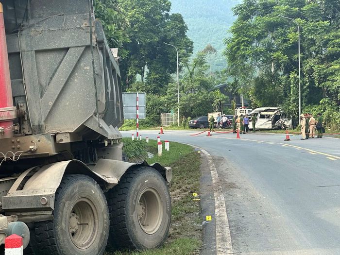 Lái xe Nguyễn Hải Linh điều khiển xe không làm chủ tốc độ, đi không đúng phần đường, dẫn đến tai nạn nghiêm trọng.