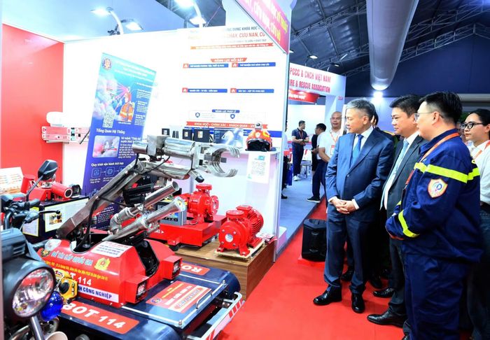 Các công nghệ, sản phẩm hiện đại được giới thiệu tại Triển lãm quốc tế về kỹ thuật, phương tiện PCCC và CNCH năm 2026.