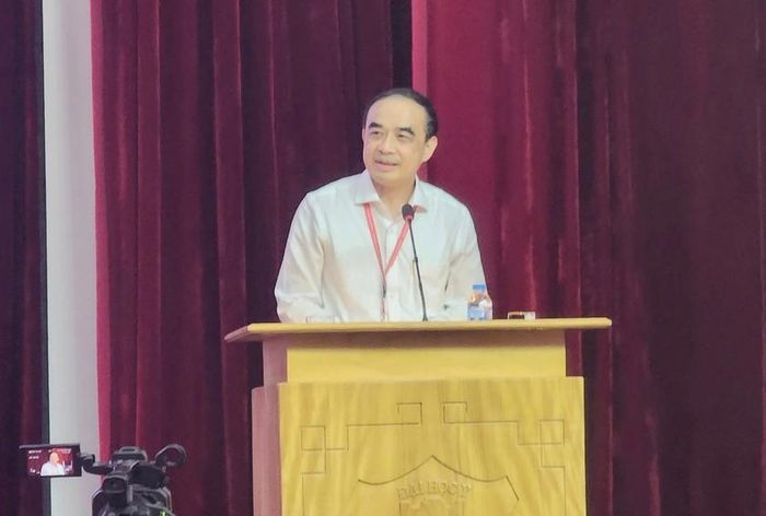 Hiệu trưởng Trường Đại học Y Hà Nội chia sẻ về việc mở rộng đào tạo bác sĩ nội trú.