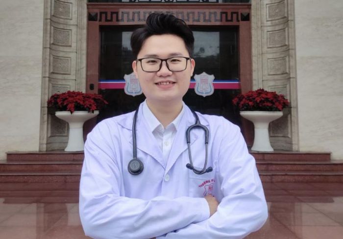 Bác sĩ nội trú Y học cổ truyền Phạm Đức Thành.