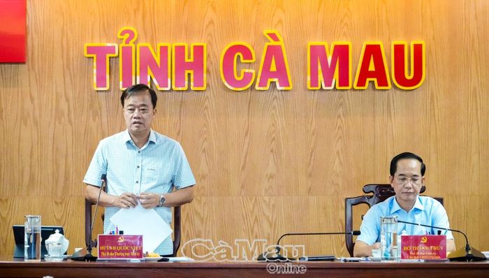  Đồng chí Huỳnh Quốc Việt, Phó Bí thư Thường trực Tỉnh uỷ, Trưởng ban Chỉ đạo, yêu cầu tập trung các nguồn lực, đẩy mạnh xã hội hoá đầu tư xây dựng giao thông nông thôn.