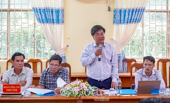 Đồng chí Hồ Minh Phú, Trưởng phòng Kế hoạch - Tài chính, Sở Nông nghiệp và Môi trường, cho biết, Sở đã thành lập 64 tổ công tác hỗ trợ các xã, phường phát triển sản xuất. Đến nay, 62/64 tổ đã hoàn thành kế hoạch chi tiết về nhiệm vụ hỗ trợ các địa phương.