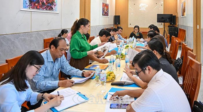 Đoàn giám sát Ban Kinh tế - Ngân sách HĐND tỉnh làm việc với UBND phường Bạc Liêu.