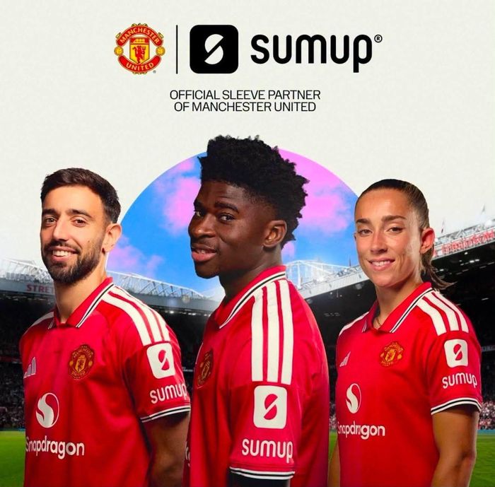 Manchester United công bố SumUp là nhà tài trợ tay áo mới