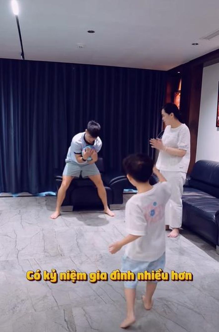 Không gian phòng khách của căn nhà.