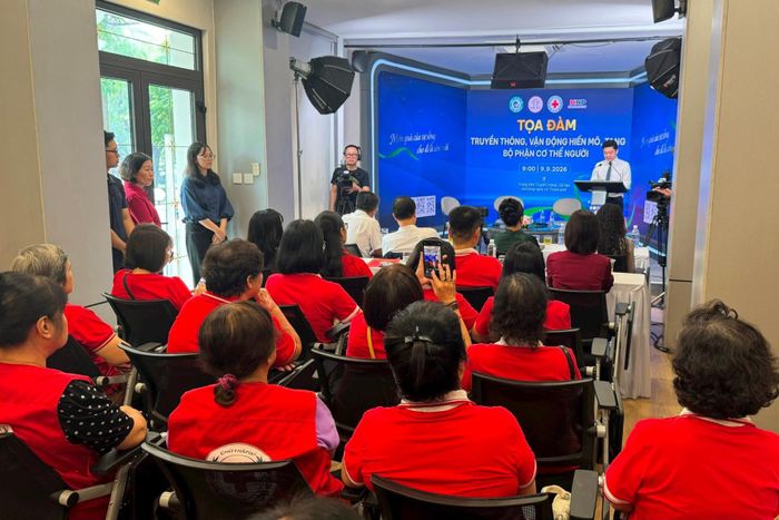 Đông đảo hội viên Hội Chữ thập đỏ tham dự chương trình. Ảnh: Mai Hoa