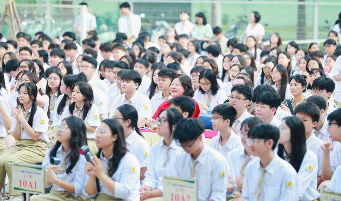 Lần đầu tiên HSB phối hợp với các Sở Giáo dục và Đào tạo tổ chức cuộc thi “Khởi nghiệp sáng tạo miền Bắc” dành cho học sinh THPT. Ảnh: PHC