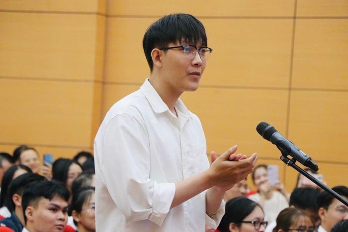 Thí sinh Nguyễn Đức Anh Quân - Thủ khoa kỳ thi bác sĩ nội trú 2026 lựa chọn chuyên ngành Sản phụ khoa. Ảnh: TN