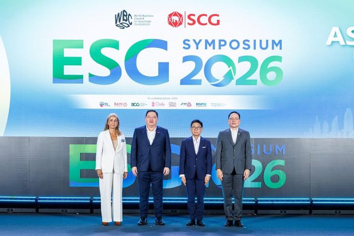 Các lãnh đạo và đại diện tổ chức tại ESG Symposium 2026 cùng trao đổi về các giải pháp thúc đẩy chuyển đổi xanh của ASEAN.