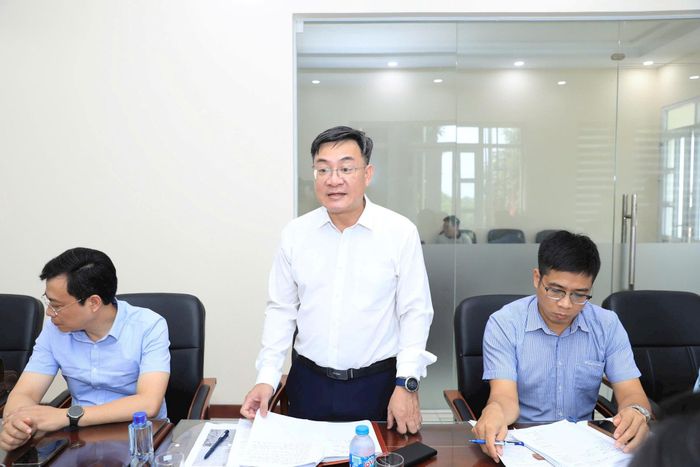 Đại diện Sở Nông nghiệp và Môi trường báo cáo tại buổi làm việc. Ảnh: Lê Hải
