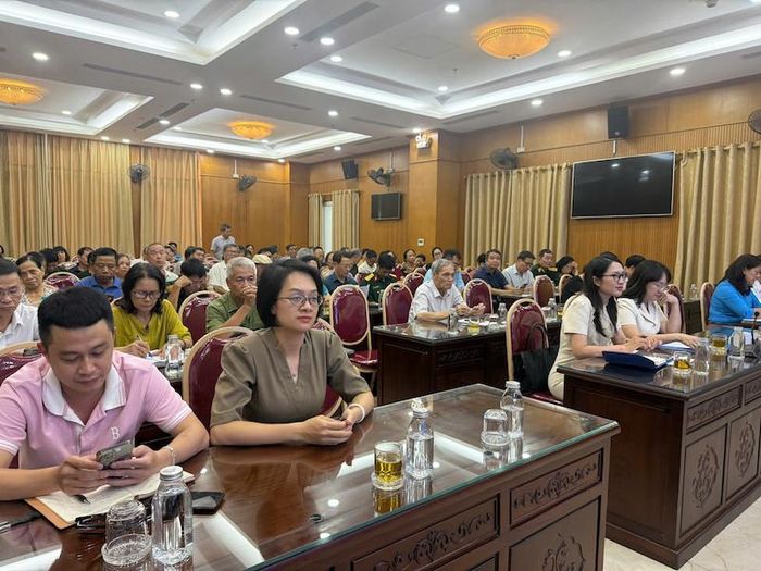 Các đại biểu và đông đảo người dân tham gia Hội nghị. Ảnh: TA
