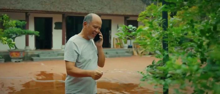 Khánh không muốn về quê vì sợ khắc khẩu với mẹ. Ảnh VTV