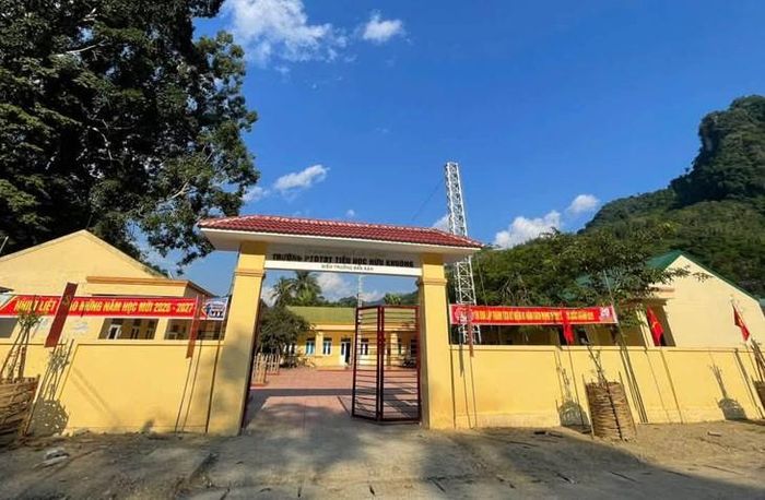 Trường PTDTBT Tiểu học Hữu Khuông trước khi sáp nhập. Ảnh: CSCC.
