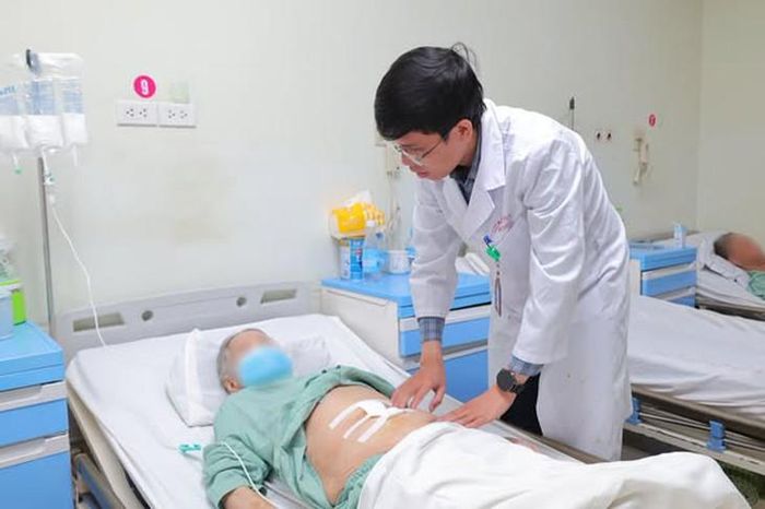 Bệnh nhân sỏi túi mật được phẫu thuật và điều trị tại Bệnh viện E. Ảnh: BVCC