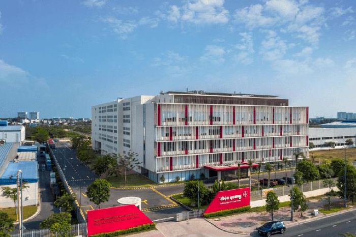 Tập đoàn Điện Quang bị xử phạt do công bố thông tin sai lệch (nguồn ảnh: Dqc).