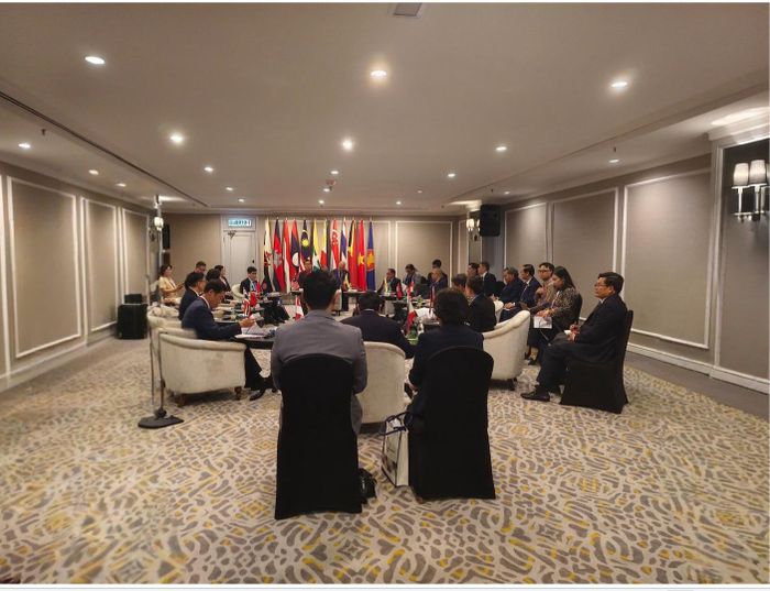 Đoàn Bộ Y tế Việt Nam tham dự các Phiên họp hẹp Bộ trưởng Y tế ASEAN lần thứ 17.