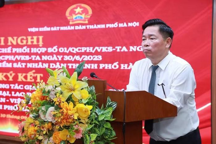 Chánh Tòa Hành chính TAND TP Hà Nội Nguyễn Hồng Lam phát biểu tại Hội nghị.