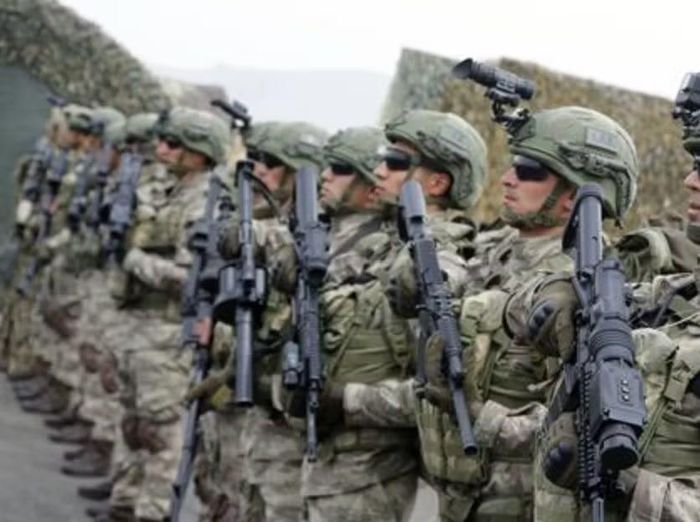 Theo Global Firepower Index, Pakistan, Thổ Nhĩ Kỳ và Saudi Arabia sở hữu tổng cộng gần 1,4 triệu binh sĩ tại ngũ, 3.400 máy bay quân sự, 6.000 xe tăng và hơn 340 khí tài hải quân.