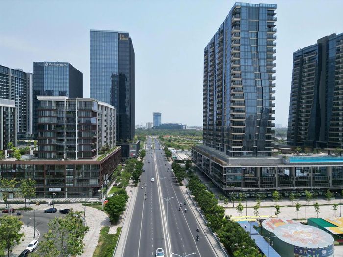 Nhu cầu vốn cho các dự án hạ tầng đặt ra yêu cầu đa dạng hóa các kênh huy động vốn. Ảnh: M.H