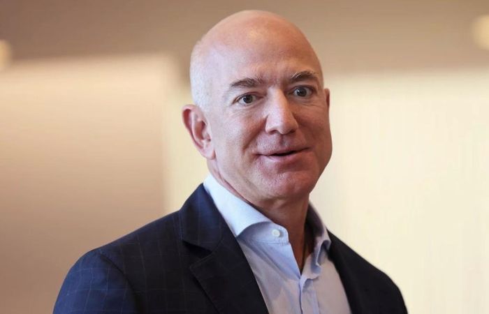 Giới tỷ phú công nghệ như Sam Altman, Jeff Bezos, Peter Thiel, Larry Ellison... đang rót hàng trăm triệu USD vào nghiên cứu tuổi thọ và các công nghệ y tế nhằm kéo dài thời gian sống khỏe mạnh. Ảnh: Reuters.