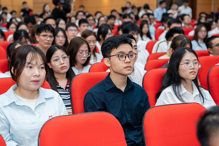  Tổng chỉ tiêu tuyển sinh là 444 suất cho 37 chương trình đào tạo bác sĩ nội trú năm 2026 tại trường Đại học Y Hà Nội. Ảnh: Trần Hiền. 