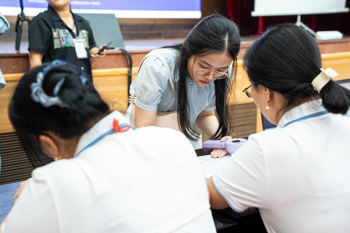  Từ lượt thứ 90, mỗi lựa chọn trở nên dè dặt hơn khi nhiều thí sinh buộc phải tính phương án khác, bởi các chuyên ngành yêu thích đã không còn chỉ tiêu. 