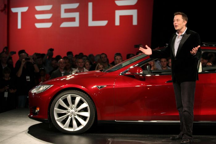  CEO của Tesla, Elon Musk, tham dự lễ khởi công xây dựng nhà máy của Tesla tại Trung Quốc năm 2019. Ảnh: Reuters.