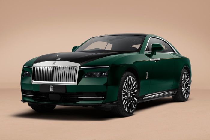 Chiếc Spectre Series II nay có giá niêm yết 18,88 tỷ đồng. Ảnh: Rolls-Royce.
