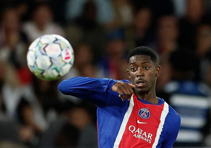 Ousmane Dembele ngày càng hiệu quả khi được Luis Enrique cho phép di chuyển rộng và tham gia nhiều hơn vào khâu kết thúc.