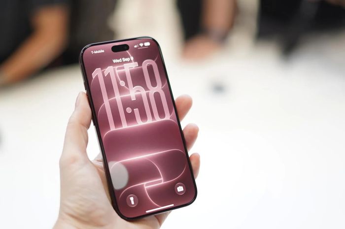  Chip A20 Pro và hệ thống tản nhiệt mới được Apple tập trung nâng cấp, song hiệu quả thực tế cần thêm thời gian sử dụng để đánh giá. Ảnh: The Verge. 