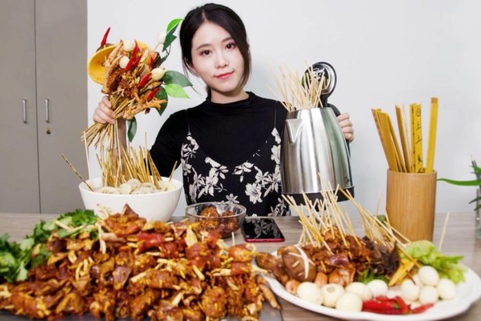  Thường xuyên ăn nhiều thực phẩm giàu năng lượng có thể làm tăng nguy cơ thừa cân, béo phì và các rối loạn chuyển hóa như mỡ máu cao, tăng huyết áp, đái tháo đường type 2, gan nhiễm mỡ.