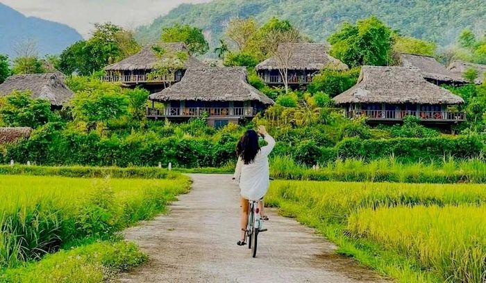 Du khách mong muốn những chuyến đi đề cao bản sắc địa phương và coi trọng từng giây phút của hành trình. Ảnh: MAI CHÂU