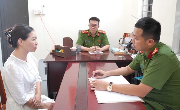 Nguyễn Thị Lộc tại cơ quan điều tra. Ảnh: Công an Thanh Hóa