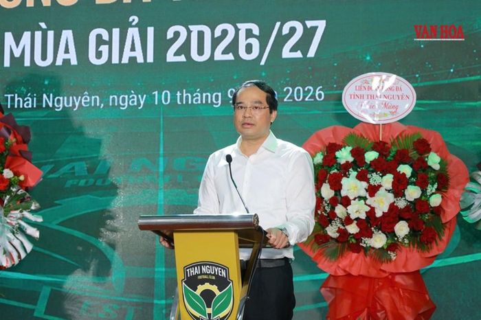 Bí thư Tỉnh ủy Thái Nguyên Trịnh Xuân Trường phát biểu tại lễ xuất quân