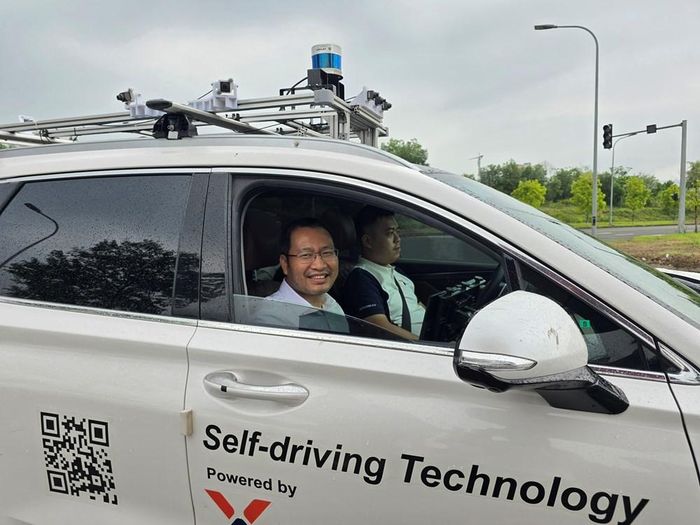 Thử nghiệm robotaxi trên đường trong Khu công nghệ cao Hòa Lạc