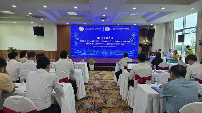 Hội thảo hướng tới kết nối nhu cầu thực tiễn của cơ quan, doanh nghiệp với sản phẩm, giải pháp của các doanh nghiệp công nghệ số - Ảnh: chinhphu.vn/ Lê Sơn