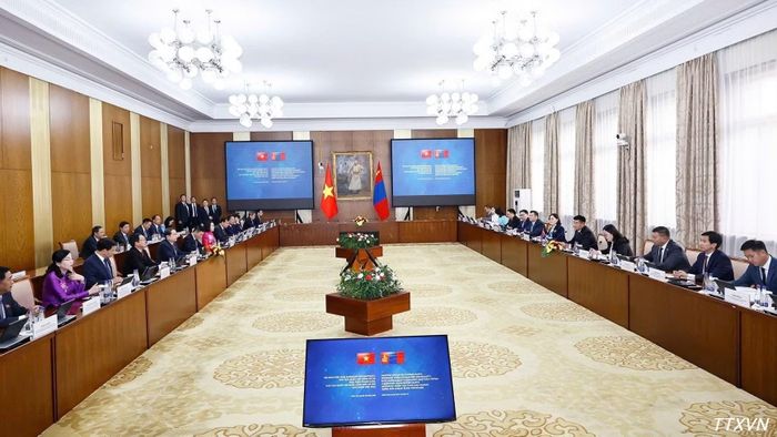 Chủ tịch Quốc hội Trần Thanh Mẫn hội đàm với Chủ tịch Quốc hội Mông Cổ Sandag Byambatsogt. (Ảnh: Doãn Tấn/TTXVN)