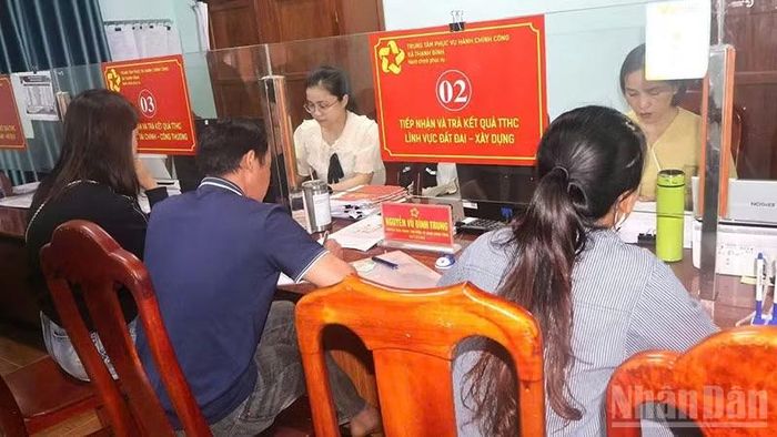 Xã miền núi Thạnh Bình triển khai nhiều kế hoạch để từng bước đưa chuyển đổi số vào công việc thiết thực. (Ảnh: TB)