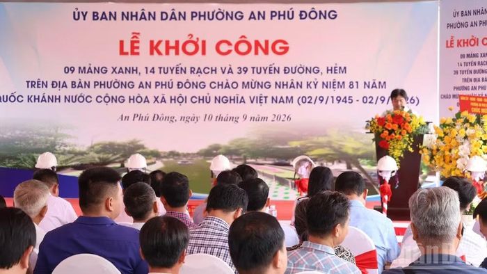 Toàn cảnh buổi lễ.