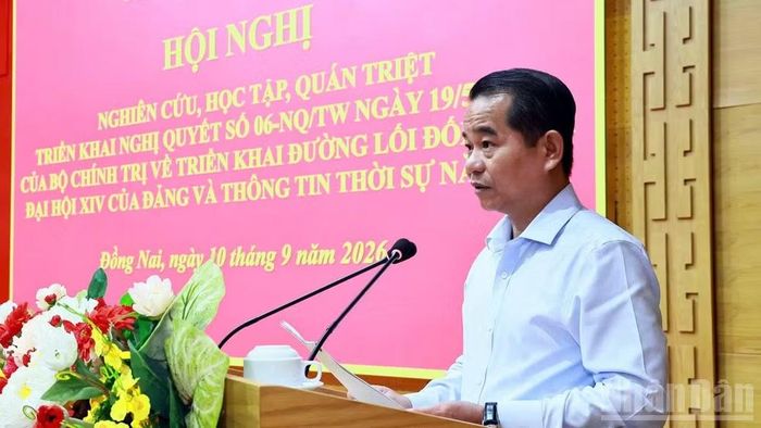 Đồng chí Thái Bảo, Phó Bí thư Thành ủy, Trưởng Ban Tổ chức Thành ủy phát biểu kết luận hội nghị. (Ảnh: THIÊN VƯƠNG)