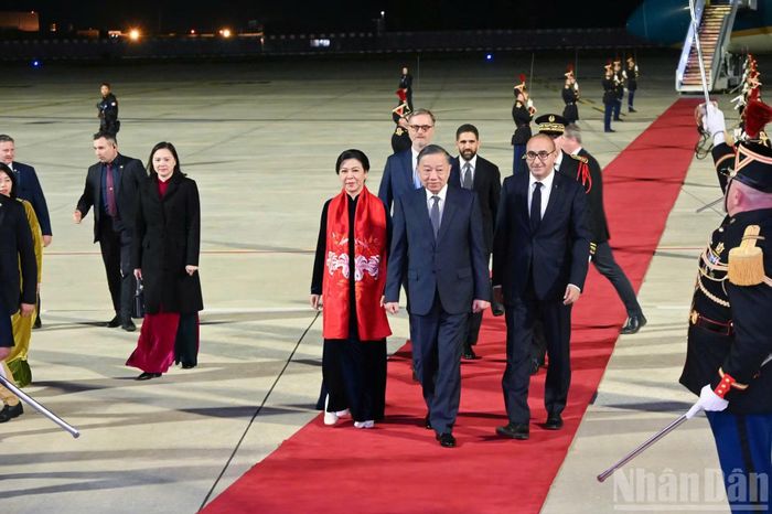 Lễ đón Tổng Bí thư, Chủ tịch nước Tô Lâm và Phu nhân tại sân bay Orly, Paris.