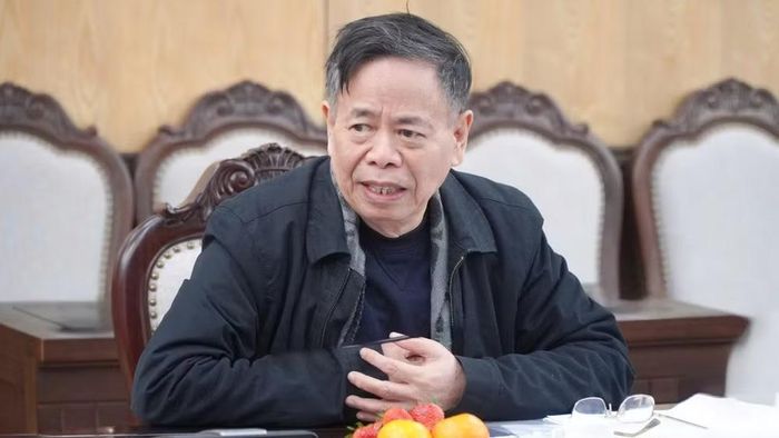 Giáo sư, Tiến sĩ Trần Thanh Hiệp, tác giả kịch bản phim tài liệu "Vì nhân dân quên mình". (Ảnh: Điện ảnh Quân đội nhân dân)