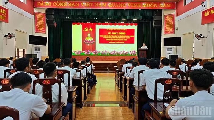 Quang cảnh Lễ phát động đợt thi đua cao điểm “80 ngày thi đua Quyết thắng-Viết tiếp bản hùng ca”. (Ảnh: CẢNH SÁT BIỂN)