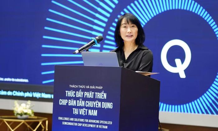 Bà An Chen, Phó Chủ tịch phụ trách Công nghệ và R&D của Qualcomm phát biểu. (Ảnh: Bộ Khoa học và Công nghệ)