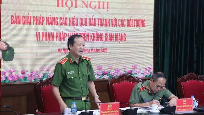Thiếu tướng Phan Mạnh Trường phát biểu chỉ đạo. (Ảnh: Công an Hà Nội)