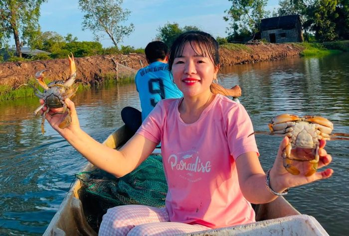 Hình ảnh chân thật giản dị trong những video giới thiệu sản phẩm chị truyền tải đến khán giả. Ảnh: Nhân vật cung cấp 
