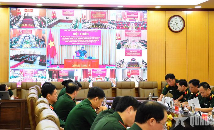 Hội nghị được kết nối tới các điểm cầu trong toàn quân. 