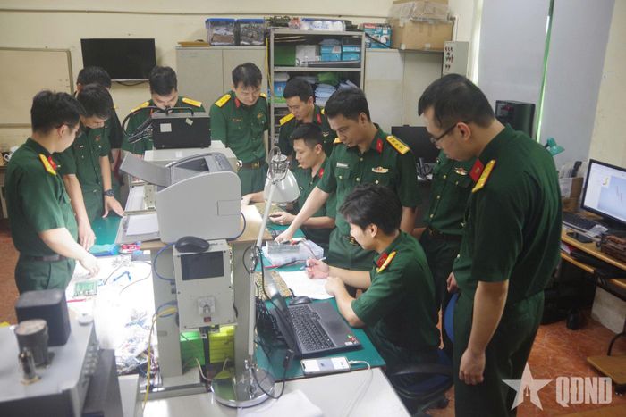  Hoạt động nghiên cứu khoa học tại Viện Tên lửa.