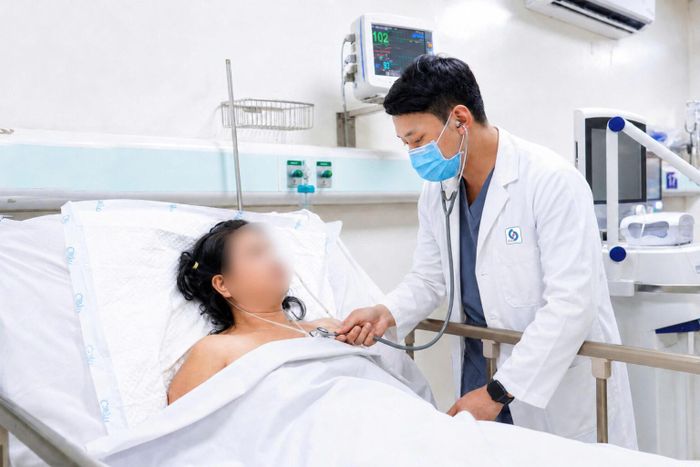  Bệnh nhân suy hô hấp nặng do hen phế quản ác tính. 