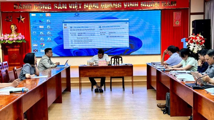  Quang cảnh buổi làm việc giữa Tổ công tác 1645 với các chủ đầu tư. Ảnh: THANH HIỀN 